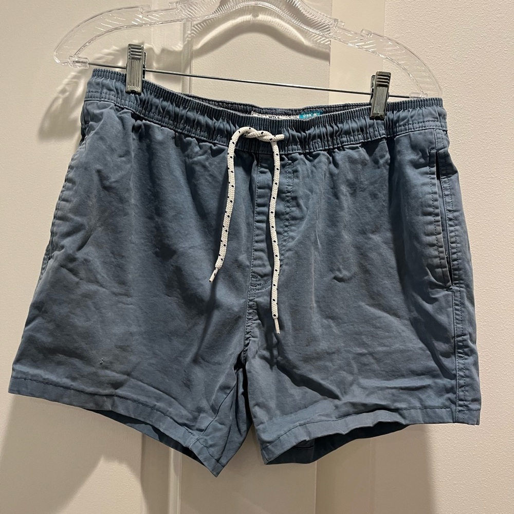 Men’s MBX size medium shorts in great condition from smoke and pet free home